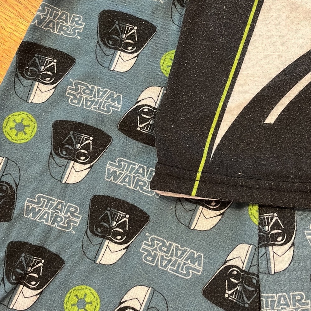 Star Wars PJs - Picture 2 of 2